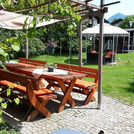 Landhaus Kitzbichler 아파트